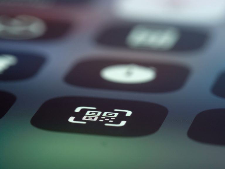 QR code button on a mobile device screen